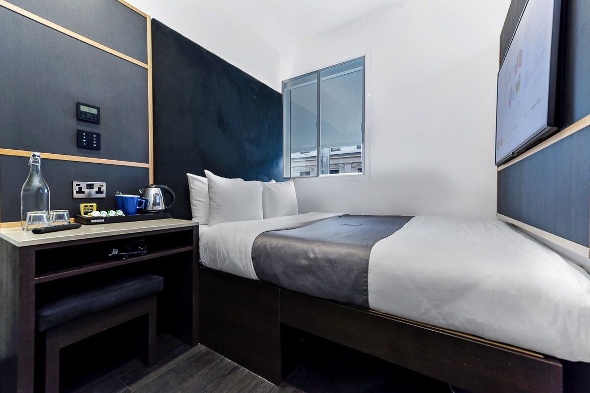 ذا س هوتل ترافالجار