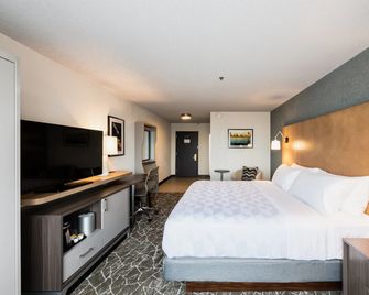 Holiday Inn Newark International Airport By IHG - Newark