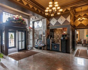 Stunning View Overlooking Niagara State Park - Niagara Falls - Lobby