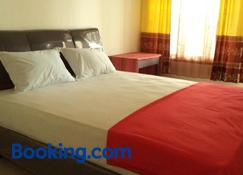Rosalina Homestay - Rantepao - Bedroom