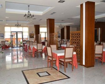 Perla Hotel - Pogradec - Restaurant