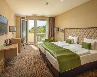 Greenfield Hotel Golf & Spa - Wichs - Schlafzimmer