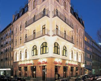 Devin Art Hotel - Düsseldorf - Building