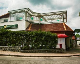 Hotel & Restaurant Park Cafe Isa - Erfurt - Bina