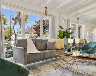 Mid Century Garden View Home Parking - San Mateo - Спальня