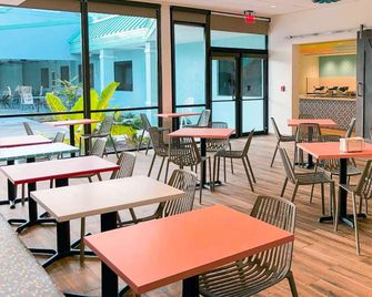 Beachside Hotel & Suites Cocoa Beach - Port Canaveral - Cocoa Beach - Restaurang