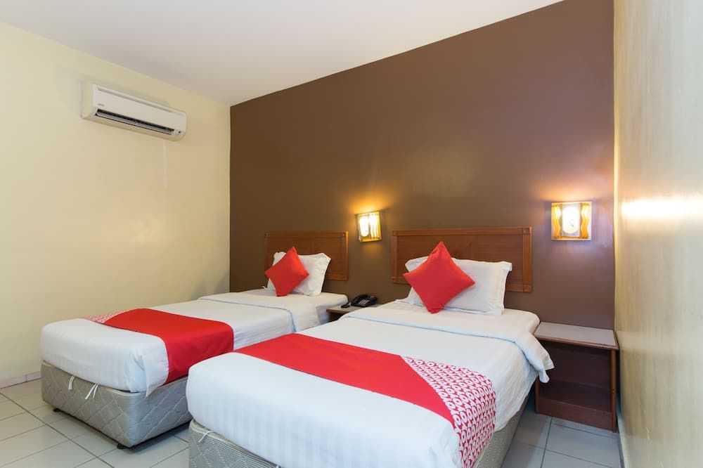 Super OYO 473 Comfort Hotel 2