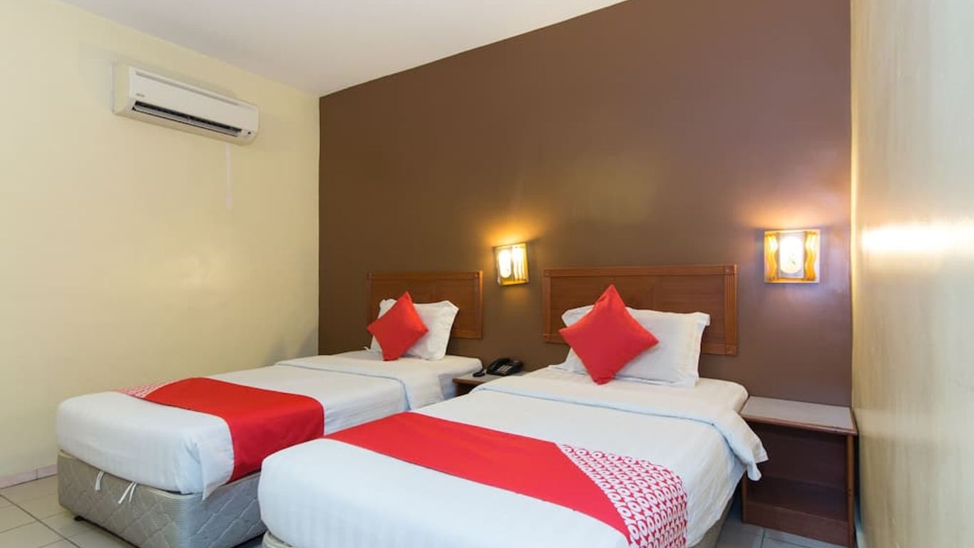 Super OYO 473 Comfort Hotel 2