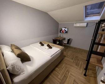 Garni Ideal - Zrenjanin - Habitación