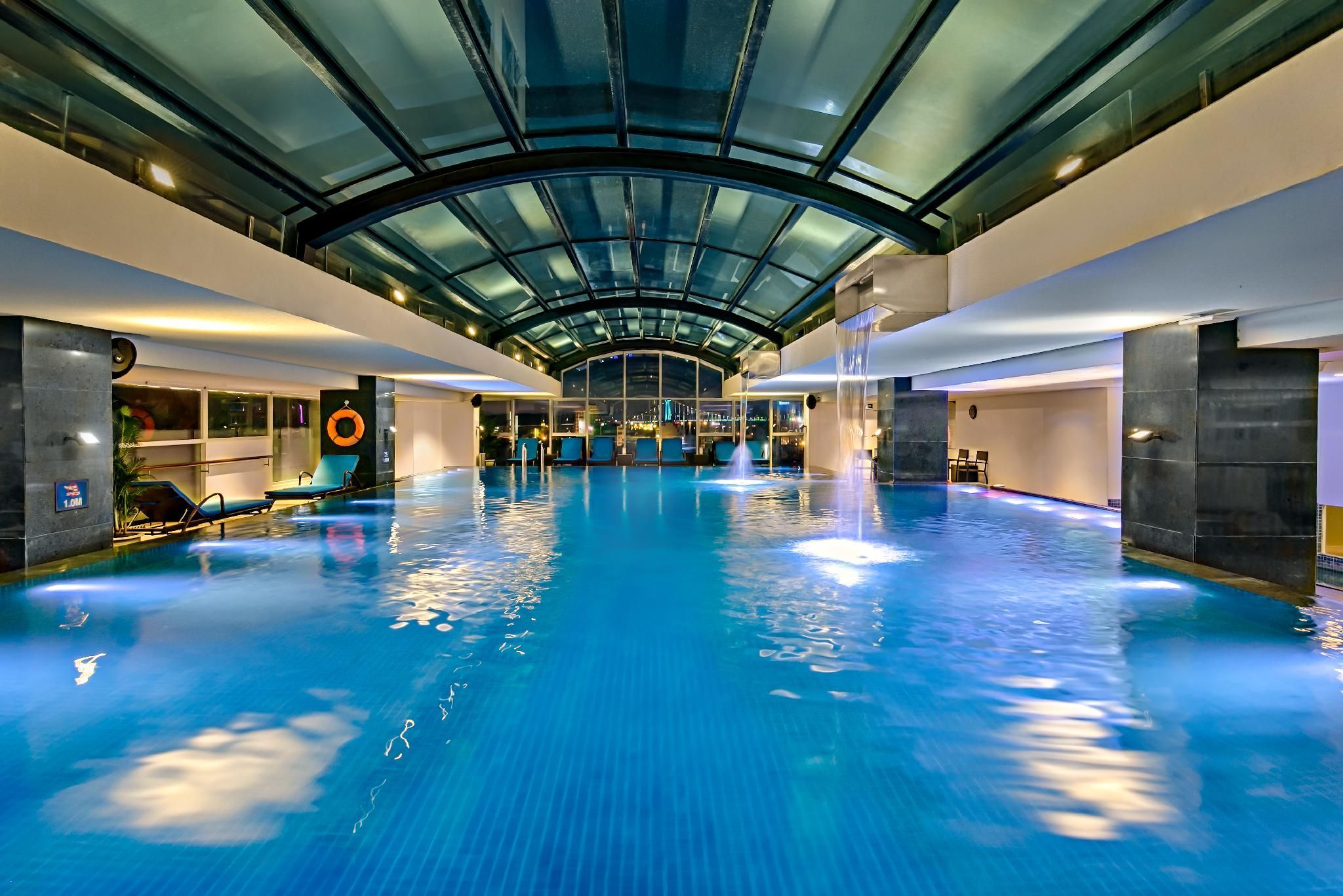 Zen Diamond Suites Hotel Da Nang