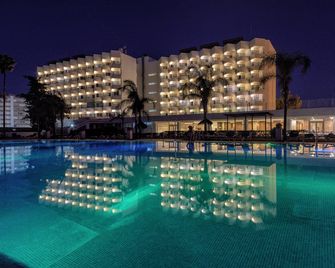 Hotel Puerto Bahía & Spa - El Puerto de Santa María - Piscina