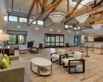 Celebration's Best-Kept Secret! Full Kitchen, Outdoor Pool, Free Shuttle! - Celebration - Lobby