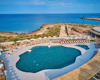 Universal Grand León & Spa - Colònia de Sant Jordi - Pool