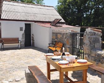Secluded holiday house Stokic Pod, Velebit - 21524 - Jablanac - Patio