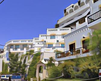 Petra Hotel - Agia Galini - Gebäude