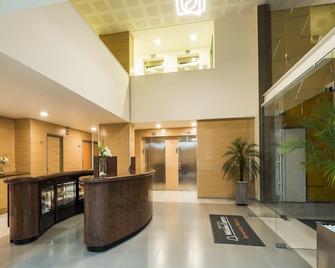 Mision Express Queretaro - Santiago de Querétaro - Front desk