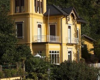 Villa Torretta - Varenna - Building