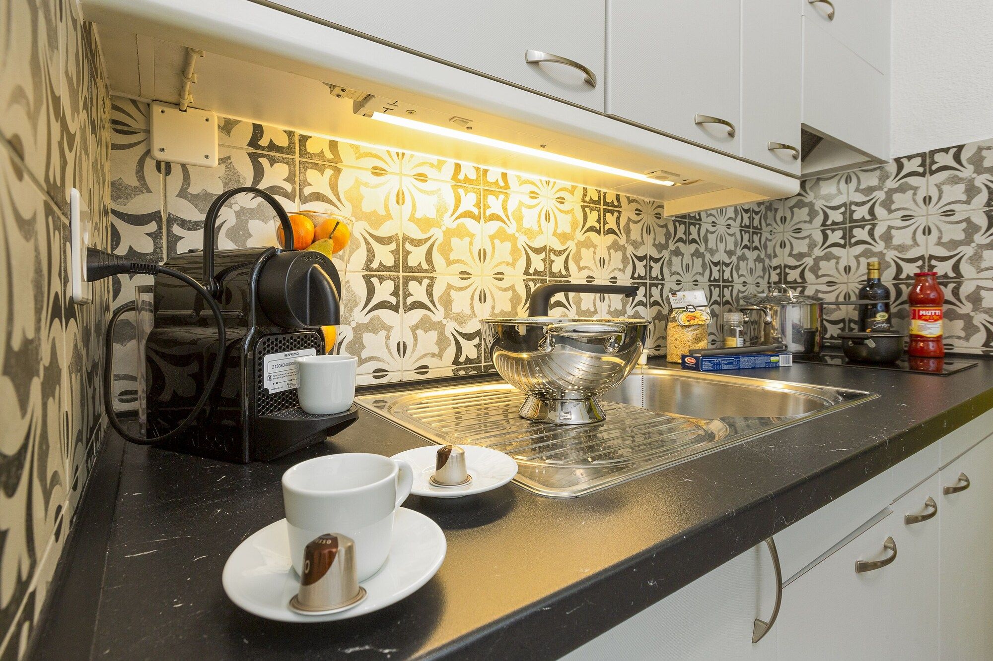 Guesthouse Lugano Center - לוג'אנו