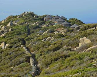Touring Club Italiano La Maddalena - La Maddalena - Außenansicht