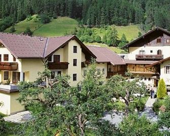 Hotel Post - Dienten am Hochkonig - Außenansicht