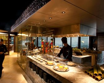 โรงแรมดับเบิลทรีบายฮิลตัน กัวลาลัมเปอร์ - กัวลาลัมเปอร์ - บาร์