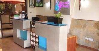 67 Airport Hotel - Nairobi - Front desk