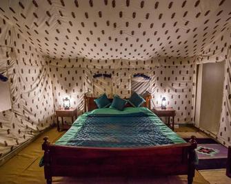 Rohida Camp Osian - Osiān - Bedroom