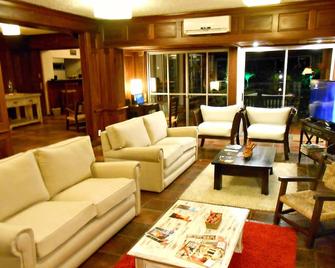 Petit Chateau Hotel Boutique - Punta del Este - Wohnzimmer