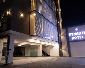 Sitharth Hotel - Jhājra - Building
