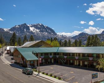June Lake Motel - June Lake - Building