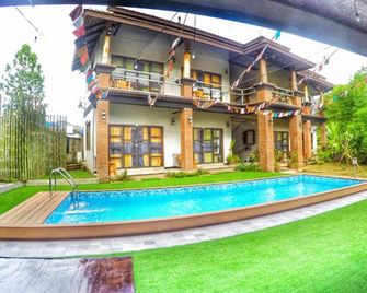 Above the Sea Guesthouse - Mae Sariang