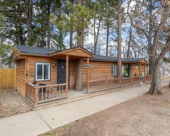 Spearfish Cottages - Spearfish - Будівля