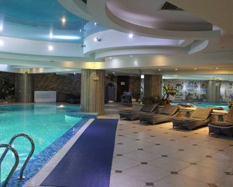 Regardal Hotel - Almaty - Pool