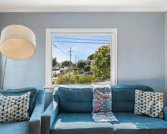 Perfect House 12 mins to Berkeley - Richmond - Living room