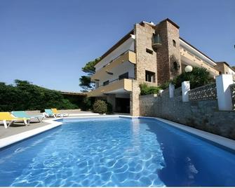 Hotel Sa Riera - Begur - Pool