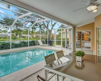 Superb Villa With Private Pool In Naples - Naples - Pool