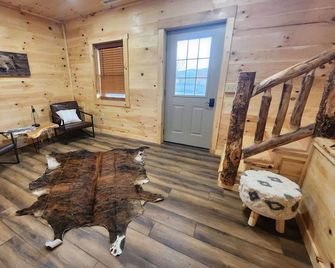 Denali/Pet Friendly-Lakeview -Hot Tub-8 Person Lodge - Scio - Sala de estar