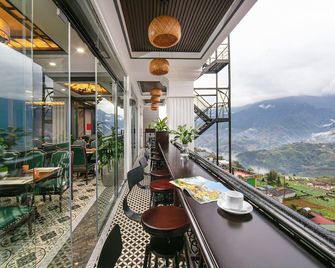 Delasol Sapa - Central Boutique Hotel - סא פה - מרפסת