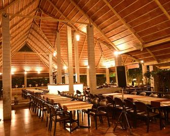 Nijaguna Resorts - Chamrajnagar - Restaurante