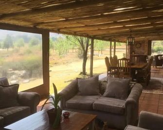 Willow Weir Cottage - Dullstroom