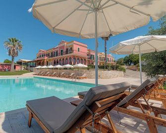 Ionian Arches - Gouvia - Piscina