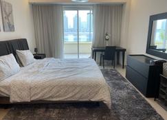 Vb22 & Vb23 - Twin Luxury Towers On The Pearl - Doha - Bedroom