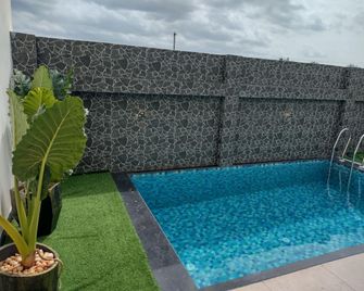 Bay Bliss - Ecr - Marakkanam - Pool