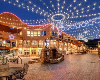 New Luxury Loft 16 I Huge Hot Tub I Great Views I Best Price I Free Adventures Daily - Winter Park - Building