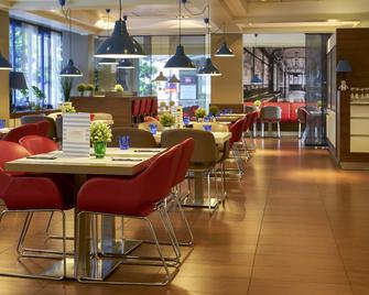 ايبيس ميلانو سنترو - ميلان - مطعم