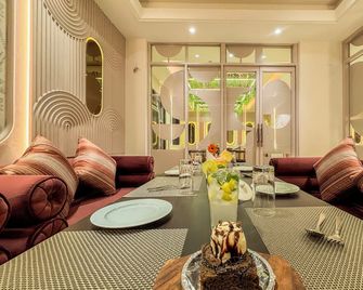 Zip by Spree Hotels R Group - Near Coaching Hub & Oxy Park - Kota