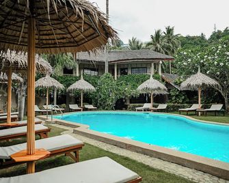 Garden of Eden Dive Resort - Puerto Galera - Kolam