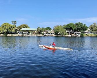 Walking Distance To The Beach/Free Bikes - Tarpon Springs - Outdoor view