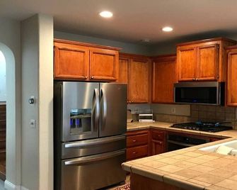 Sacramento cozy retreat - Sacramento - Kök