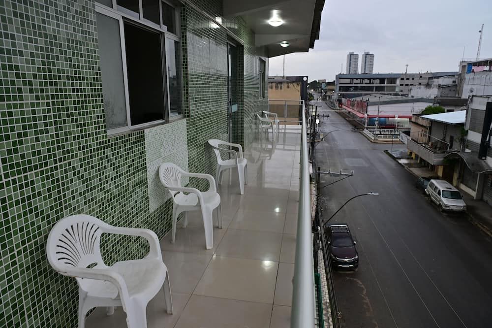 Frota Palace Hotel - מקאפה - מרפסת